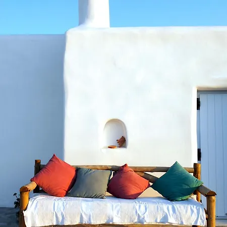 Divers Cycladic House Paros