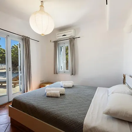 Divers Cycladic House Paros